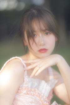 苍月女战士